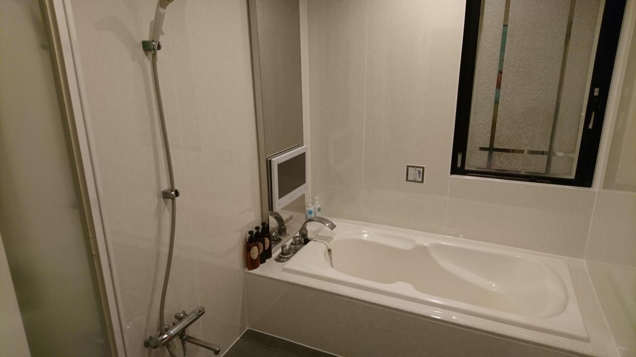 Hotel Eris Hakata  Fukuoka  Buitenkant foto