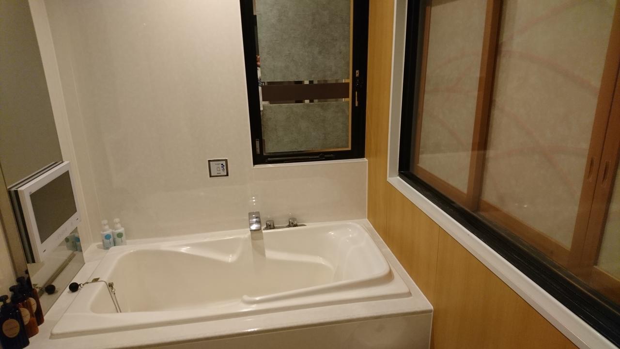 Hotel Eris Hakata  Fukuoka  Buitenkant foto